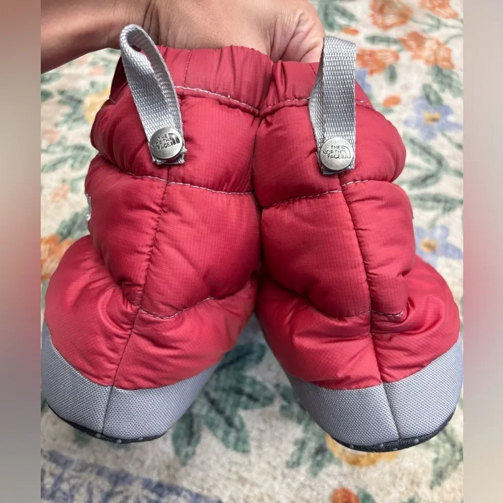 The North Face 700 Goose Down Insulated Boot Slipper Booties Red Small - Picture 10 of 10